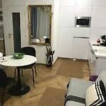 Debreceni Nagyerdei Rosehill 2 Greatforest Rosehill 2 Free Parking -bmw-auguszta Klinika- Apartmán *