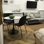 Apartament Debreceni Nagyerdei Rosehill 2 Greatforest Rosehill 2 Free Parking -bmw-auguszta Klinika- *