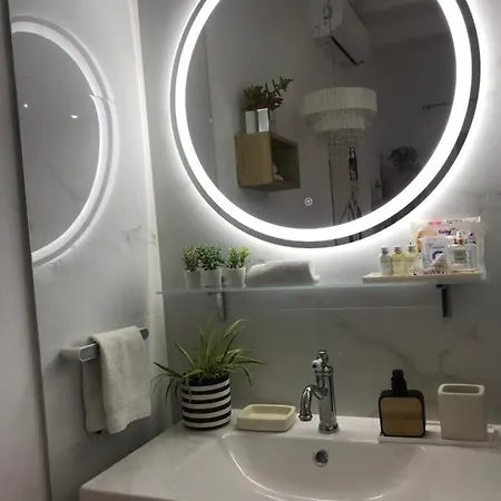 Debreceni Nagyerdei Rosehill 2 Greatforest Rosehill 2 Free Parking -bmw-auguszta Klinika- Debrecen