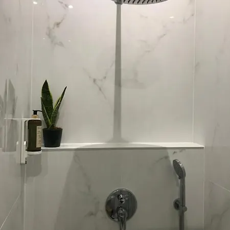 Debreceni Nagyerdei Rosehill 2 Greatforest Rosehill 2 Free Parking -bmw-auguszta Klinika- Apartamento