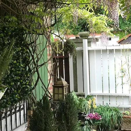 Debreceni Nagyerdei Rosehill 2 Greatforest Rosehill 2 Free Parking -bmw-auguszta Klinika- * Debrecen